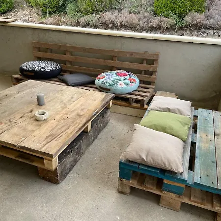 Ferienhaus Quiet And Estate