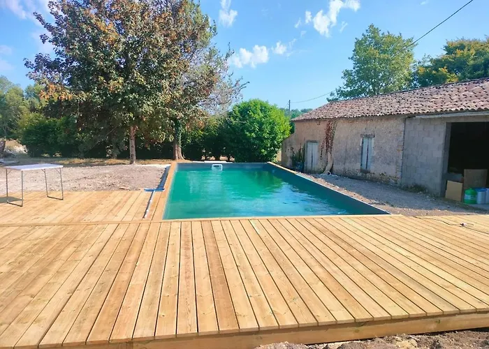 Quiet And Estate Ferienhaus